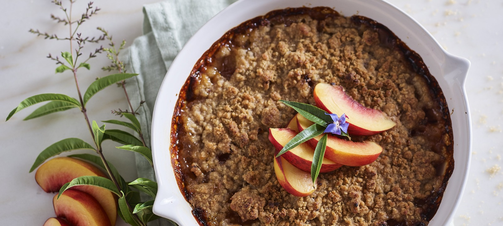 crumble de nectarina